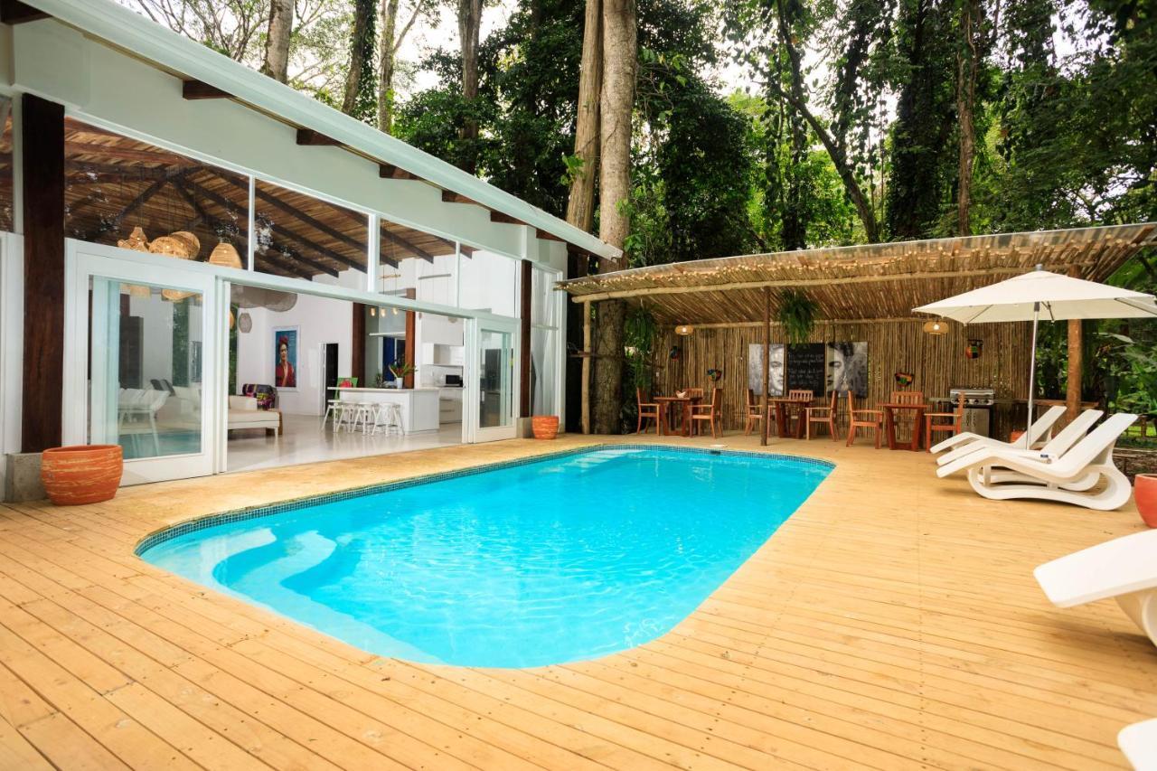 Gigi Brown Villa Frida Beachfront Puerto Viejo de Talamanca Exterior foto